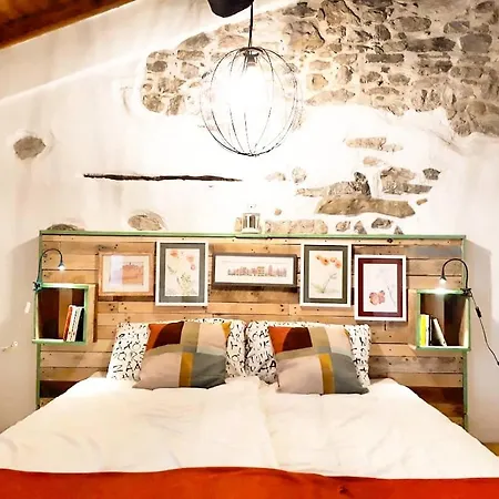 5 Terre Backpackers Suites コルヴァーラ